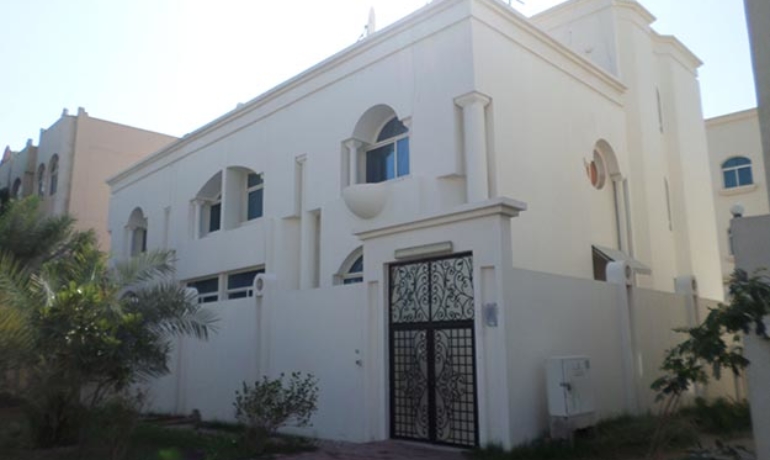 Al Muroor Villas